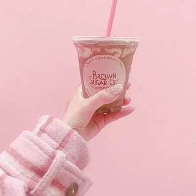 老哥必备的交流社区截图